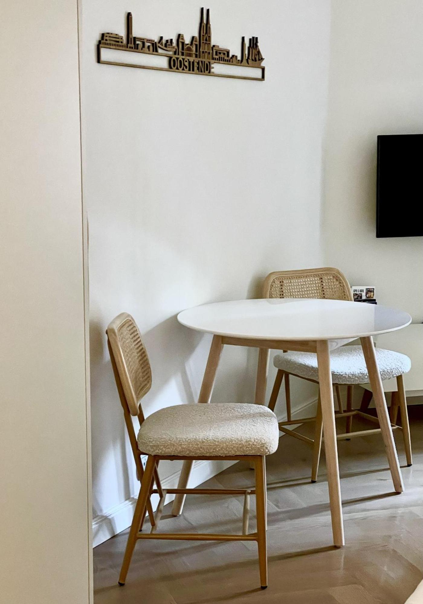 Studio By Juliz - Top Location At The Beach & In City Center! Остенде Екстериор снимка
